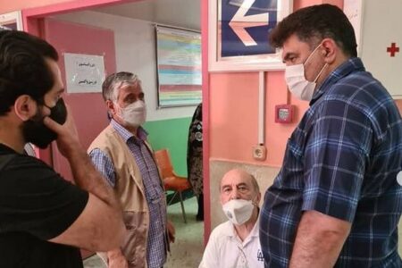 بازدید سرزده شهردار منطقه٥ از سه مرکز واکسیناسیون