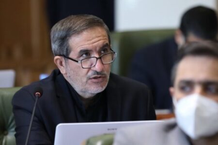 انتقاد ناصر امانی از تشریفاتی شدن معاونت امور مناطق شهرداری تهران