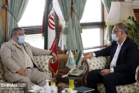 دیدار شهردار تهران با رئیس سازمان پدافند غیرعامل