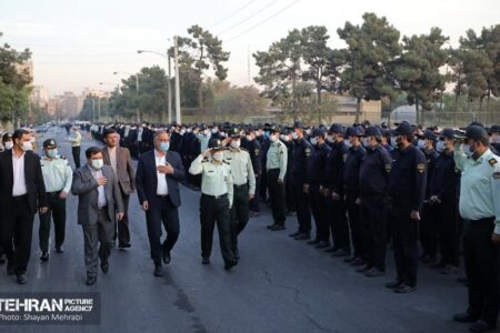 «مانور اقتدار» یگان حفاظت شهرداری تهران با حضور زاکانی