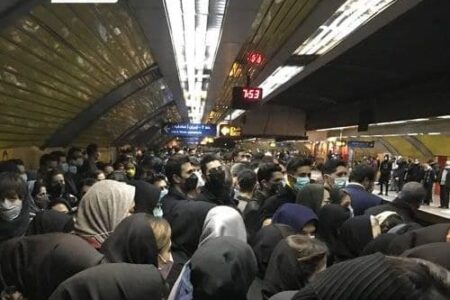 توقف قطار شهری در خط ۴ مترو تهران
