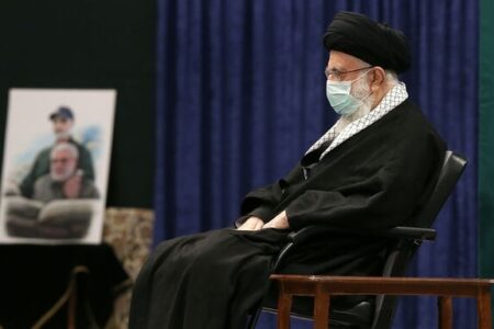 رهبر انقلاب اسلامی: وعده‌هایی که به مردم داده می‌شود در موعد خودش عمل بشود