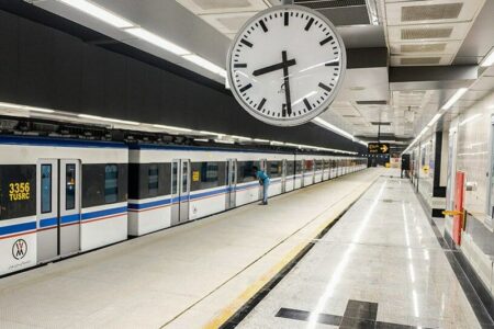 افزایش ساعت کاری مترو در روزهای پایانی سال